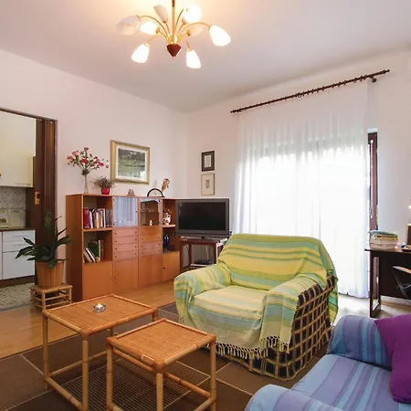 2 Bedroom Cozy In *