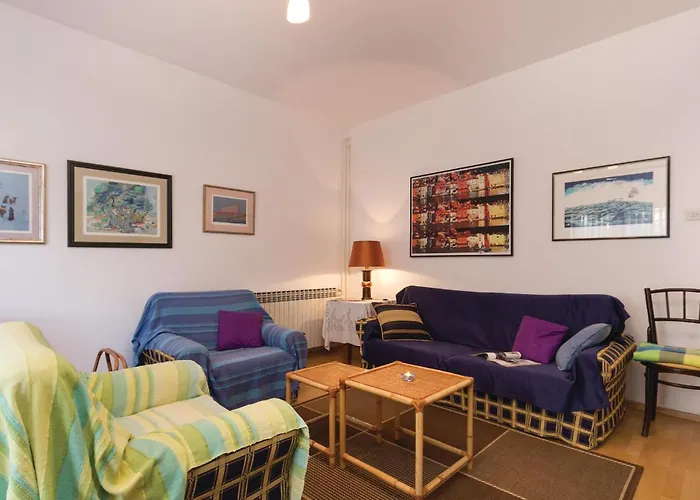 Lejlighed 2 Bedroom Lovely In Rovinj